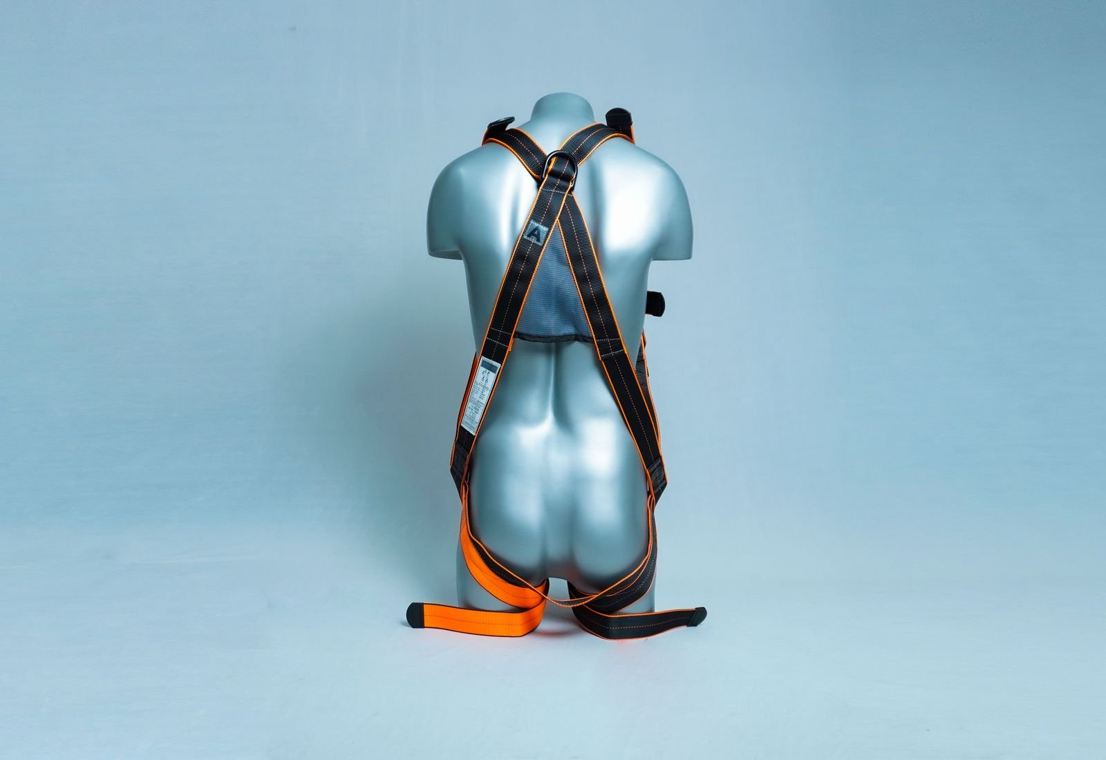 Jarsh EssentiA ESH-03(DT) dual-tone harness in black and orange webbing on a mannequin