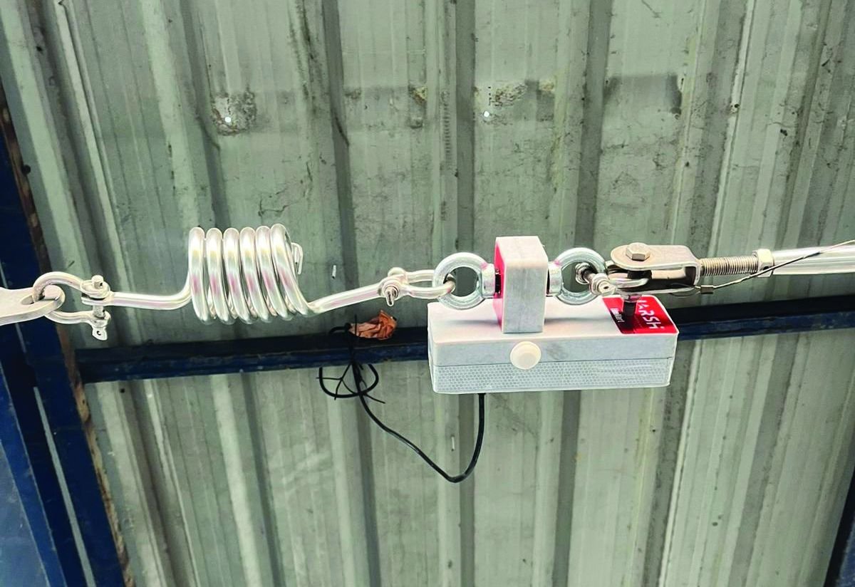 LineAlert device installed on a fixed lifeline